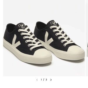 EUC 135$ Veja Wata II Organic Cotton Black/Cream Logo Sneakers 8 Euto 39